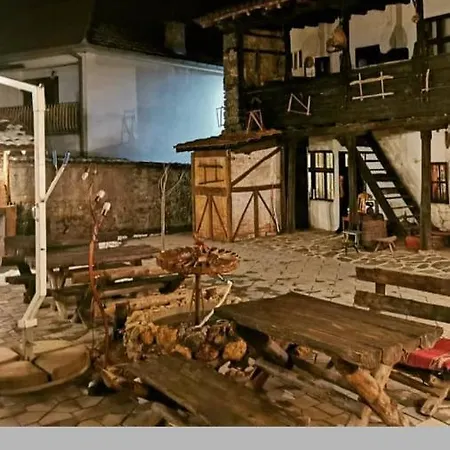 Etno Kuca Petrovic Отель *