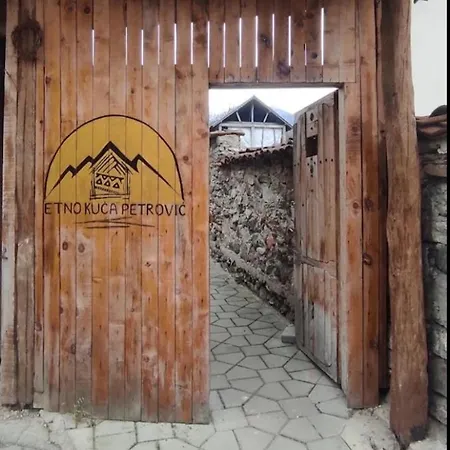 Etno Kuca Petrovic * Strpce